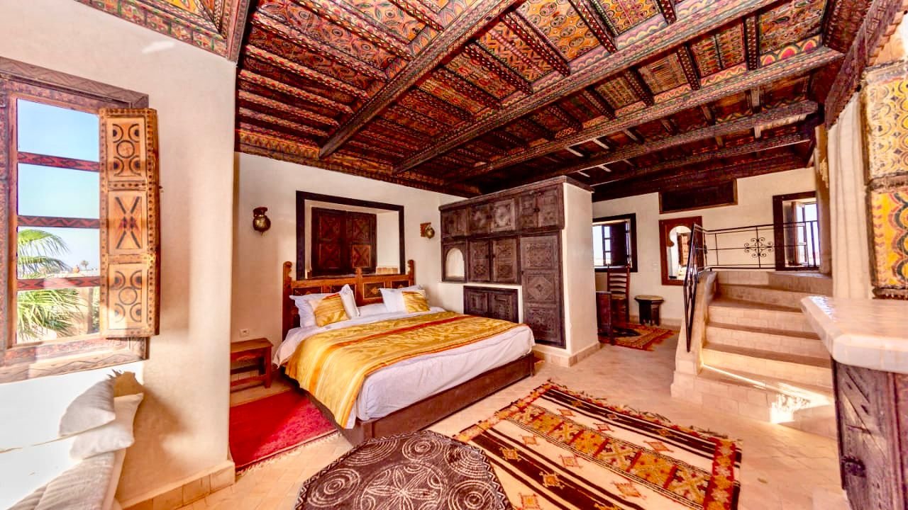 Suite Lakhti